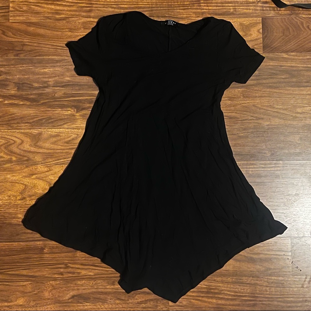 Black Handkerchief Hem Tunic Top